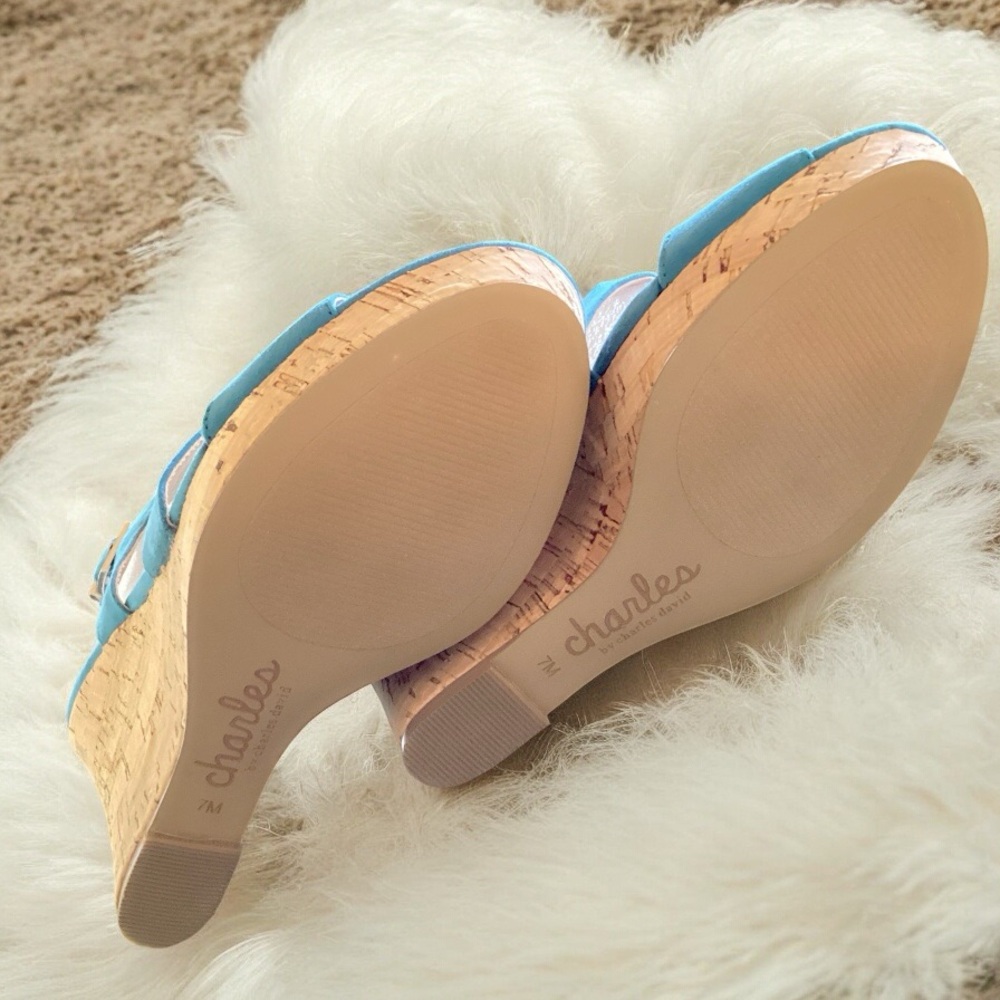 đź’•VINTAGEđź’• Charles By Charles David Blue Strappy Sandals - Picture 4 of 5